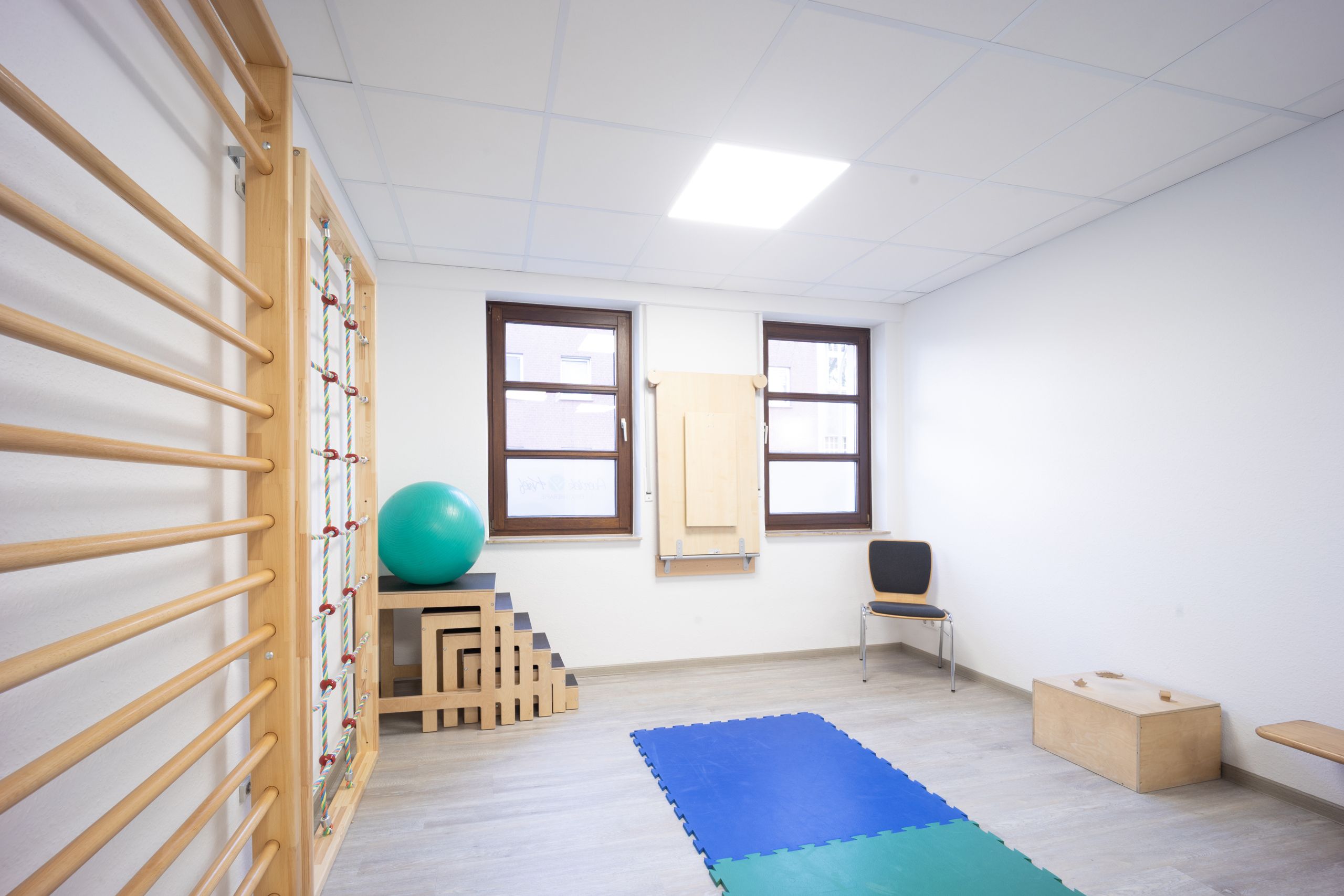 Großer Turn- und Bewegungsraum (03)